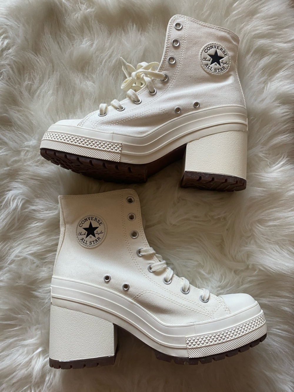 NEW Converse Chuck 70 De Luxe Heel High Top Cream Off White Ivory Size 11 / 42.5 - Picture 10 of 16